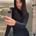 Roh Yoon-seo Instagram – @balenciaga Nights🖤😗쿠흐흐