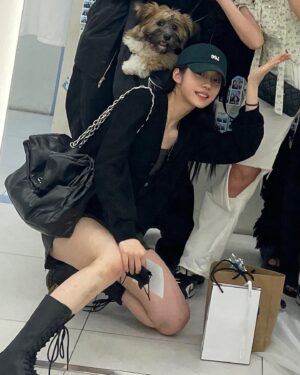 Roh Yoon-seo Instagram - 요모조모