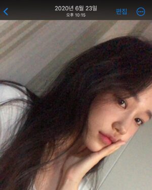 Roh Yoon-seo Instagram - 요모조모