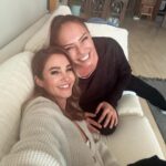 Rojda Demirer Instagram - Antalya’daki karşılama komitem😍🫶😄 mutluysak bi sebebi var ,canımmm @meltemgulenc nihayet❤️