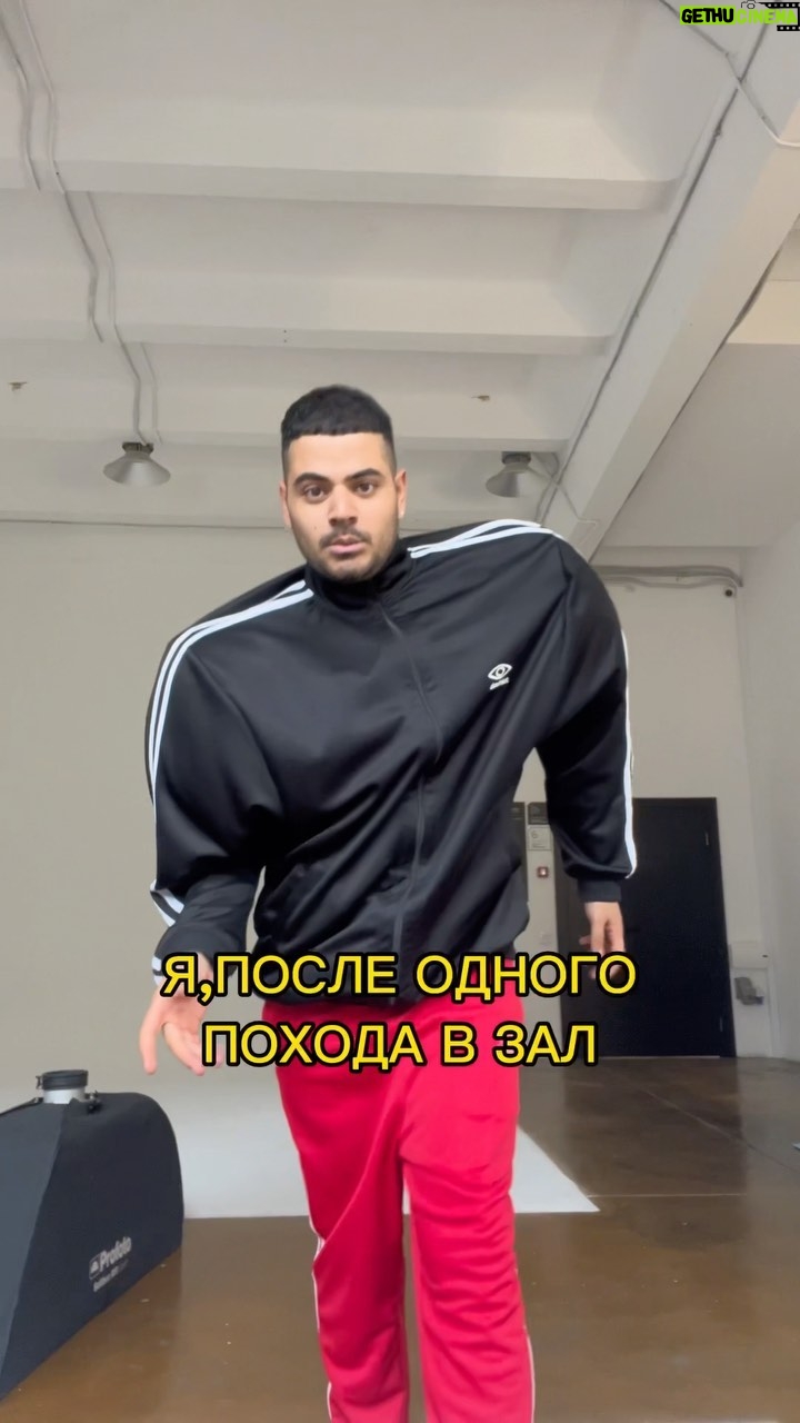 Roman Kagramanov Instagram - ОТМЕТЬ СПОРТИКА😅♥️