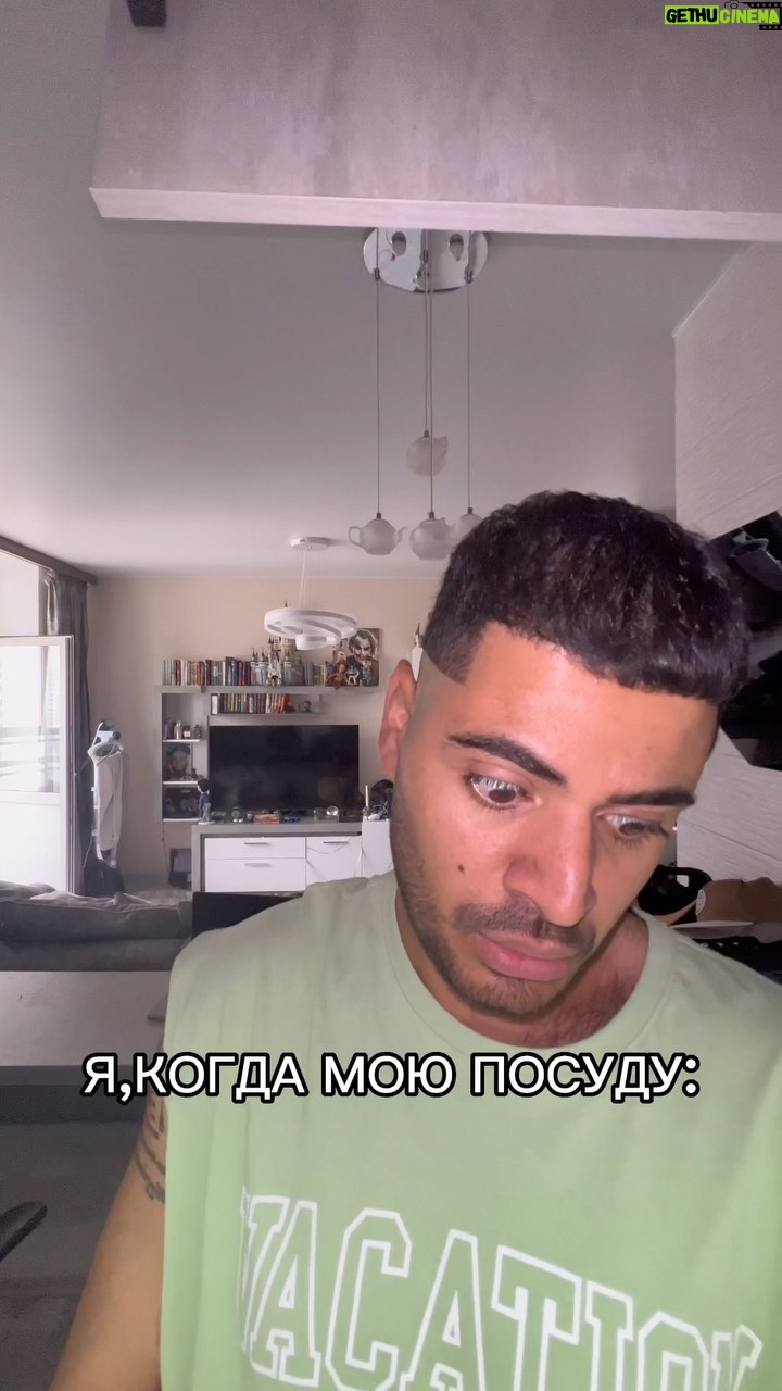 Roman Kagramanov Instagram - ОТМЕЧАЙ СВОЮ ПЕВЧИКУ 🤣♥️
