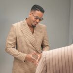 Romeo Santos Instagram - Cada cien años "Solo o acompañado" #CERRANDOCICLOS 👑