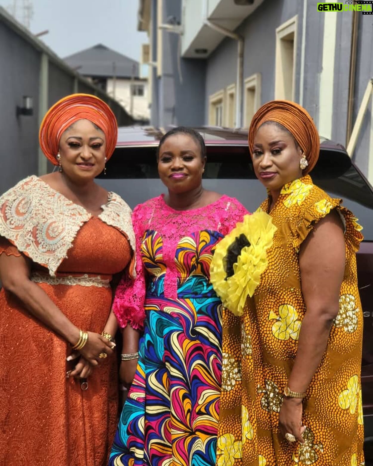 Ronke Oshodi Oke Instagram - Happy Mother’s Day to me and my mother and all the moms out there! Thank you Mama for all that you’ve done for me and my siblings. Today and every day, we celebrate you. And a big thank you to all the mothers and mother figures out there who provide us love, inspiration and support, often in the face of remarkable odds.