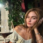 Ronni Hawk Instagram – 🍷