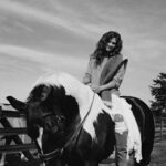 Ronni Hawk Instagram - Best Team🤍 @aleshina.ph @alina_bondarevska @anna_kstyle @polina.with.camera @4gs_equestrian #barnphotography #barnlife #horsegirls #photography