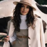 Ronni Hawk Instagram - Dream Team🌼 @aleshina.ph @alina_bondarevska @anna_kstyle @polina.with.camera @4gs_equestrian #barnphotos #miamimodel #photoshootideas