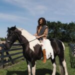 Ronni Hawk Instagram – @aleshina.ph @alina_bondarevska @anna_kstyle @polina.with.camera @4gs_equestrian #horsegirl #barnlife #photoshootideas