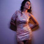 Roop Durgapal Instagram - Of glitter & color.. ✨ ✨ . . . . 📸 : @sagarkumarmunjwani Wearing @athenalifestyle.in Hair & Makeup : @gleamora_simran . . . . #roopdurgapal #photoshoot #photooftheday #phoenix #photography