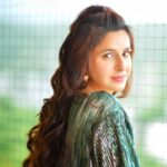 Roop Durgapal Instagram - Do you know who are two strongest of warriors ? Time & Patience .. 💚 . . 📸: @photograbhi Hair: @kiranpeswanihairstylist . . . . . . . . . . #RoopDurgapal #photooftheday #fashion #style #styleblogger