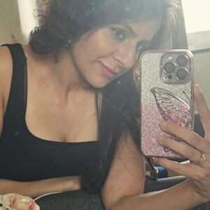 Roop Durgapal Instagram - As we say Hello May , let’s see what all happened in April !!
1. Going berserk at Li’l flea over food this time 😋 
2. Some post audition self love & also the happy realisation that my eyes definitely love kajal & eyeliner & mascara ! All of them !!!
3. Being a selenophile, full moon coming straight to my balcony after ages..was an absolutely delight 
4. Amongst the many firsts that I’m having in 2024, making home made mango pickle was the most delectable one ! Trust me this is the tastiest mango pickle I have ever had 😋
5. In another first, I sang my first Bhajan at The Yoga Institute, a place where I feel the calmest🧘‍♀️ 
6. A quote from a very interesting book that I finally finished after having it for several months - “we can choose choices but not outcomes.. “ kind of stuck with me ..

That was all for April so now let’s say 
💝 HAPPY MAY 💝