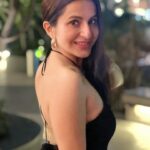 Roop Durgapal Instagram - Lo ji ek saal aur bade ho gaye 🦋🥳🥳 Birthday posts must be mandatory !!!! Delayed post by a day but everyday after my Birthday is an extension of that day.. so here I go .. Happppy 15th to meeee 🥳🥳❤️❤️❤️