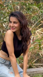Roop Durgapal Instagram - I think God loves those who can smile their best when it’s the hardest thing to do.. 😊 📸 : @sagarkumarmunjwani Hair & Makeup : @gleamora_simran Wearing Top by @athenalifestyle.in . . . . #reels #reelitfeelit #reelkarofeelkaro #reelsinstagram #viral #viralvideos #viralreels #roopdurgapal #reels #reelitfeelit #reelkarofeelkaro #reelsinstagram #viral #viralvideos #viralreels #roopdurgapal
