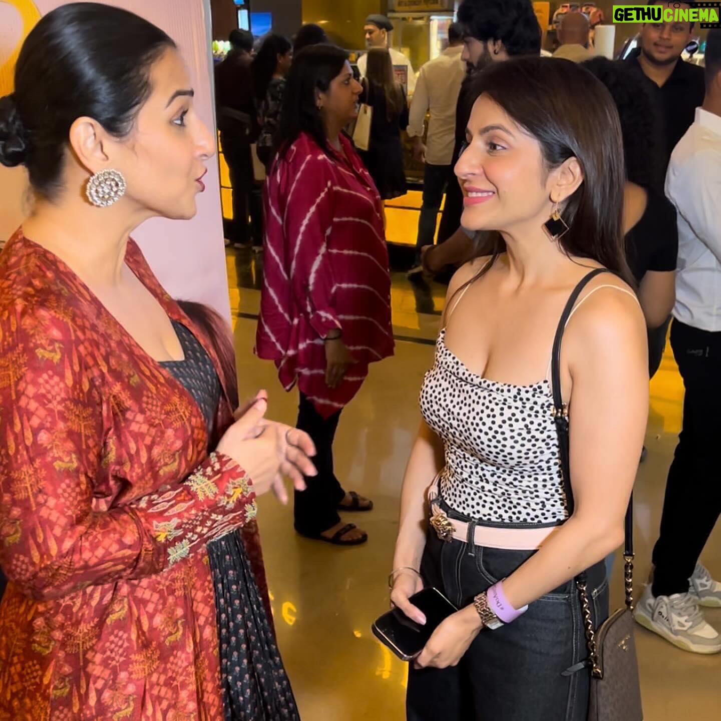Roop Durgapal Instagram - Last night at the screening of #doaurdopyaar Congratulations to the entire team for a fun & emotional ride 👏 Thanks a ton @tanuj.garg for having me there❤️ . . 📸: by @snehzala 🤗