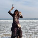 Roop Durgapal Instagram - Samandar lover ❤️ . . . . #solotravel #odisha #odishagram #roopdurgapal #réel #reels #reelitfeelit #reelkarofeelkaro #reelsinstagram #reelindia