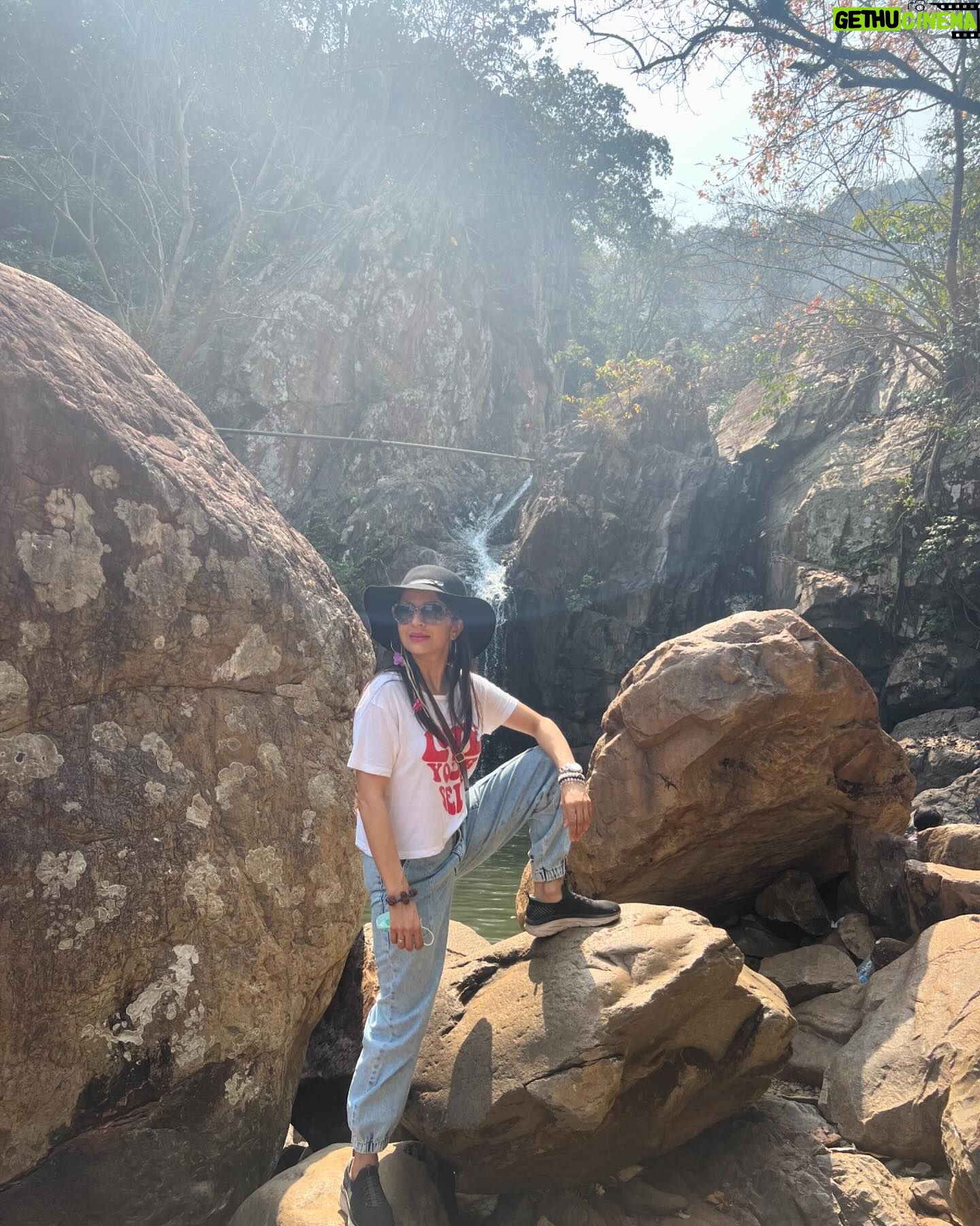 Roop Durgapal Instagram - “Waterfalls wouldn’t sound so melodious if there were no rocks in their way.”