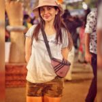 Roop Durgapal Instagram - My first time at the Kalaghoda fest went like this … @kgafest @kalaghodaart ❤️😍🤩 . . . . 📸: @__mr__badboy__ . . #reelitfeelit #reelkarofeelkaro #explorepage #reelsinstagram #reels #trendingreels #reelsviral #viralvideos #RoopDurgapal #kalaghoda #kalaghodafestival