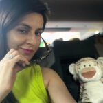 Roop Durgapal Instagram - Just some unfiltered tips to pass time while being stuck in traffic 😝 . . . . #sunkissed #carfie #selfie #roopdurgapal