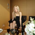Rosé Instagram - Tiffany Wonder Exhibition in Tokyo 🥢