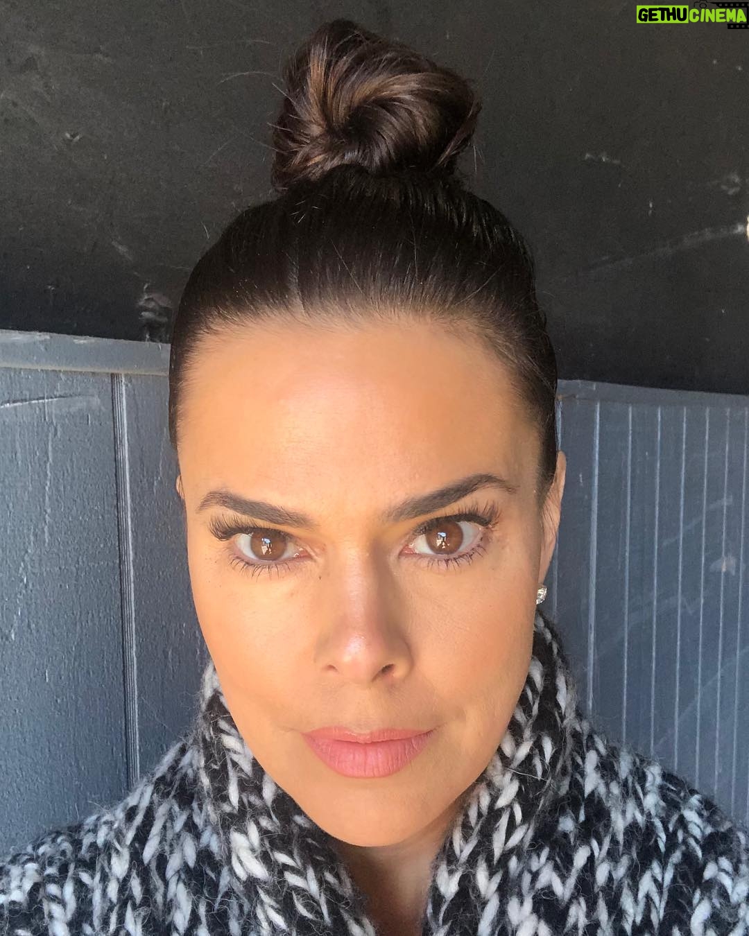 Rosa Blasi Instagram - Top Knots...the sweatpants of hair-dos. Who’s with me?!? 🙋🏽♀️#topknot
