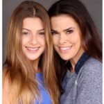 Rosa Blasi Instagram – Look out 2020! There’s a new SAG 🎬kid in town and she’s gotten her first headshots! Thanks to the talents of photographer @deidhra who was not only fun to work, but also able to capture the many faces of my old soul/sassy kid @kaiafinn who has been BEGGING for years to be allowed to pursue this, and finally convinced her dad via a power point presentation w/rebuttals anticipating any possible argument! As I used to say when I was little “here my go!” #kaiafinn #kidactor #headshots #hollywooddreams