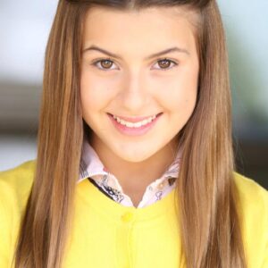 Rosa Blasi Instagram - Look out 2020! There’s a new SAG 🎬kid in town and she’s gotten her first headshots! Thanks to the talents of photographer @deidhra who was not only fun to work, but also able to capture the many faces of my old soul/sassy kid @kaiafinn who has been BEGGING for years to be allowed to pursue this, and finally convinced her dad via a power point presentation w/rebuttals anticipating any possible argument! As I used to say when I was little “here my go!” #kaiafinn #kidactor #headshots #hollywooddreams