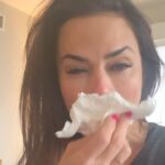 Rosa Blasi Instagram – Swipe left for my ‘glow down’ & a sweet “VSCO cameo” by my 5 year old niece @tashablasi #honestgram #coldssuck #instagramvsreality