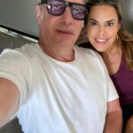 Rosa Blasi Instagram – Oh the irony of trying to look younger only to play older! Grateful to be working with the one and only @andrewdiceclay! I adored him as a fan years before I got to work with him on my first Tv series ever Hitz in 1996, and now again on this film he is starring in ‘Warrior Strong’ in Canada 🇨🇦. Swipe to see 👵🏼