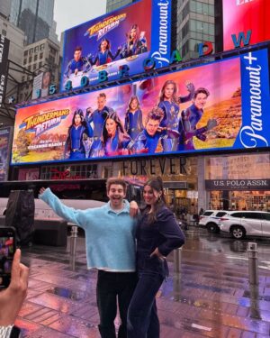 Rosa Blasi Instagram - Today Times Square…Tomorrow the premiere of The Thundermans Return on @Paramountplus & @Nickelodeon ⚡️⚡️⚡️⚡️⚡️