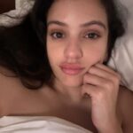 Rosalía Instagram – buenas solo quería decir q sigo viva😁