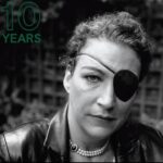 Rosamund Pike Instagram - Ten years ago today, Marie Colvin was killed by the Assad regime as she reported from the besieged city of Homs in Syria. Journalists of her ilk are too often killed precisely for that commitment to the truth which sets them apart. Giving a voice to people who would never otherwise have their stories heard was her lifelong missIon. It is important work and must never be silenced. Rest in peace Marie. #mariecolvin #committeetoprotectjournalists