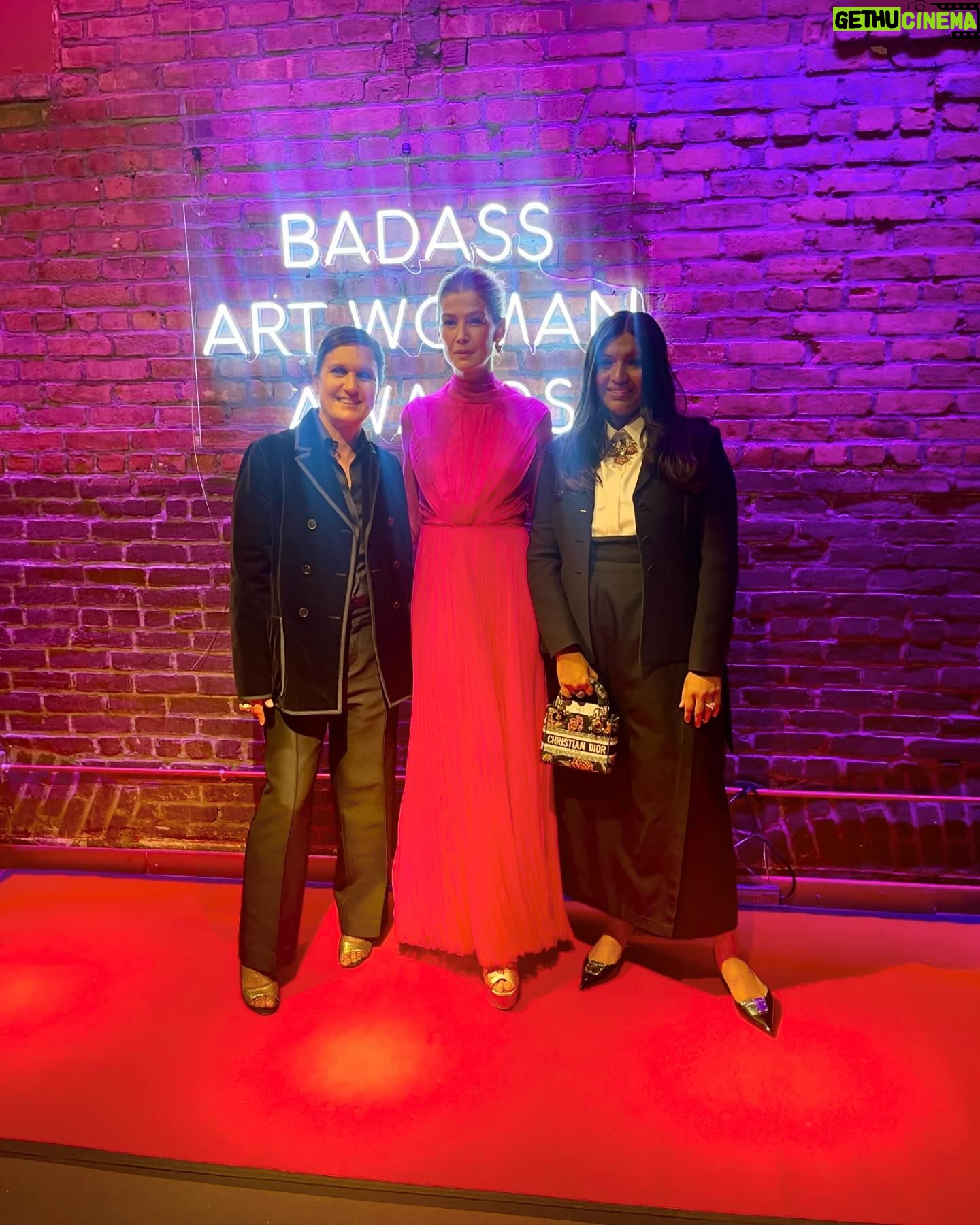 Rosamund Pike Instagram - Lately in New York. Celebrating @mariagraziachiuri and @dior. Honouring the badass partnership between Maria Grazia Chiuri and @karishmaswali77 - their work together building the @chanakya.school of embroidery is truly inspiring - supporting traditional crafts and ensuring that women as well as men are trained to do these specialist art forms at the highest level. They are truly voices for innovation and exchange… First two photos by @charlietaylorstudio