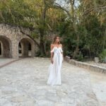 Rosanna Zanetti Instagram – Celebrando lo mejor del cine y televisión iberoamericanos desde la Riviera Maya 🤍✨
@premios_platino @xcaretpark 

Estilismo @victorblancostudio 
Vestido @zuhairmuradofficial 
Joyas @bulgari ( @judithjjaquez 🤍 @geovanengo )
Calzado @sophiawebster