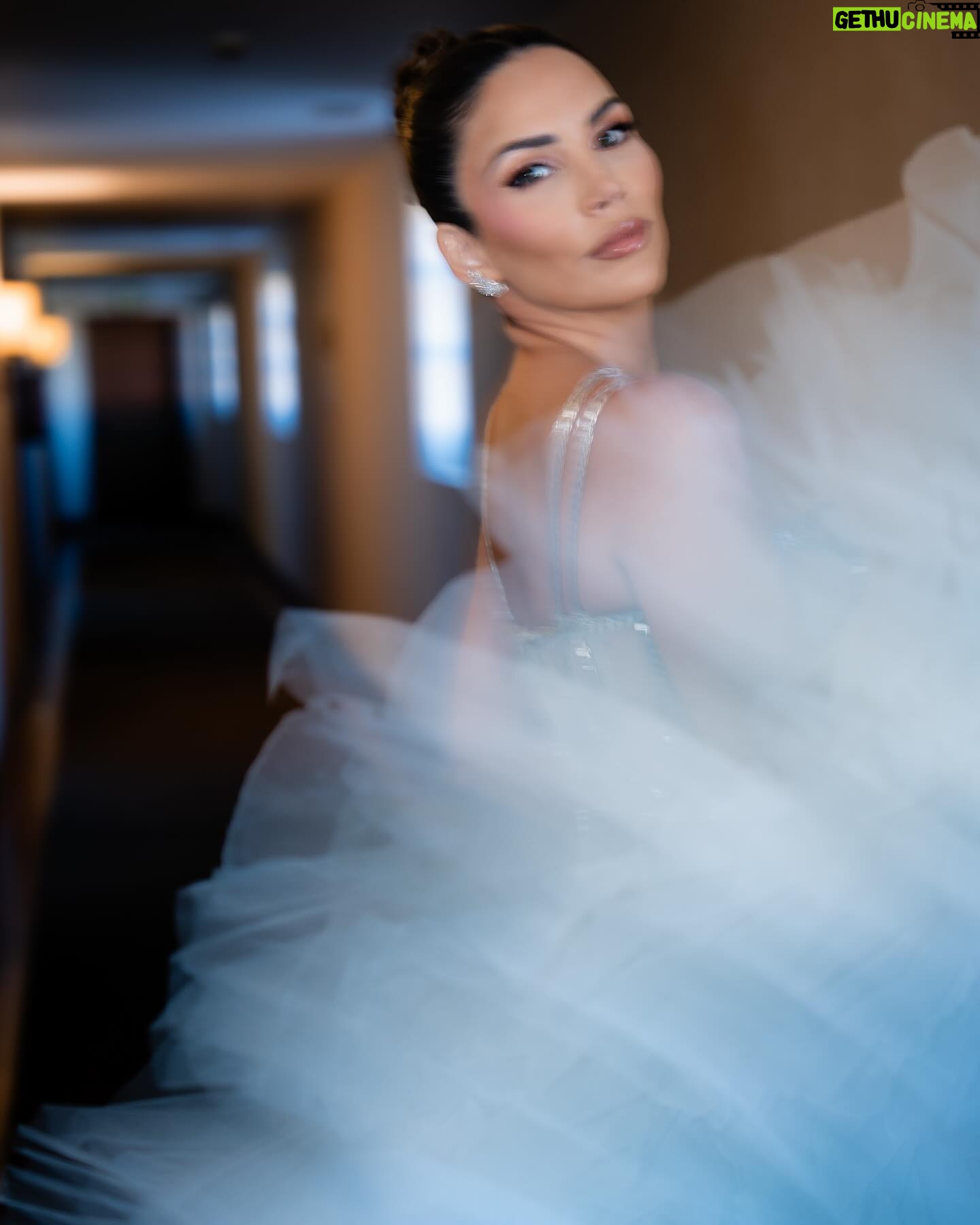 Rosanna Zanetti Instagram - El día de ayer fue una fantasía en muchos sentidos ✨ Premios Goya 2024 @academiadecine Maquillaje @robertoramosmakeup Peinado @jesusdepaula & @ghdspain Vestido @marchesafashion ( @victorblancostudio ) Joyas @havanajoyeros 📸 @pablomontilla