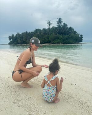 Rosanna Zanetti Instagram - En este viaje aprovechamos cada día al máximo ✨🦋🐚🌊