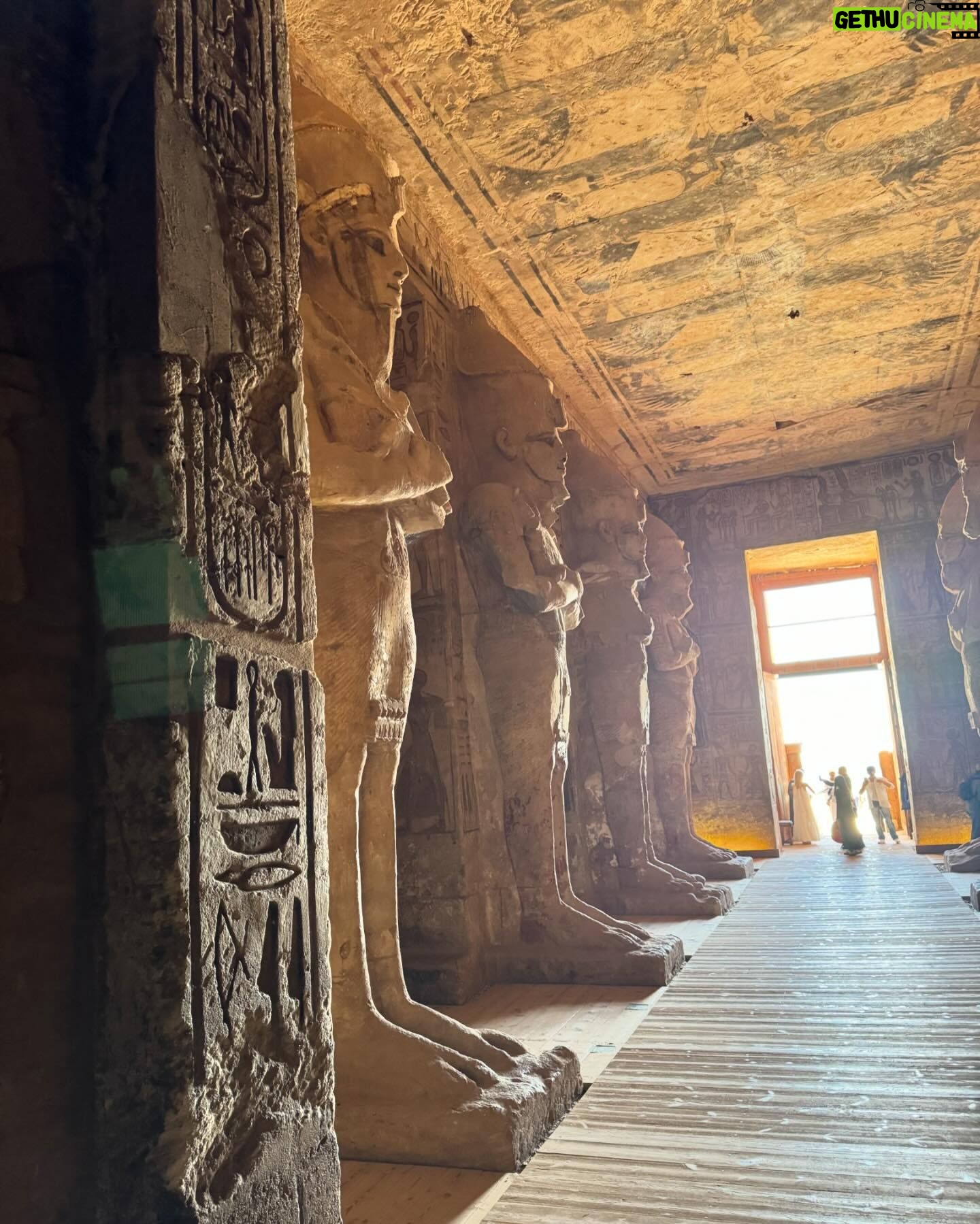Rosanna Zanetti Instagram - Say yes to new adventures… #abusimbeltemple #egipto