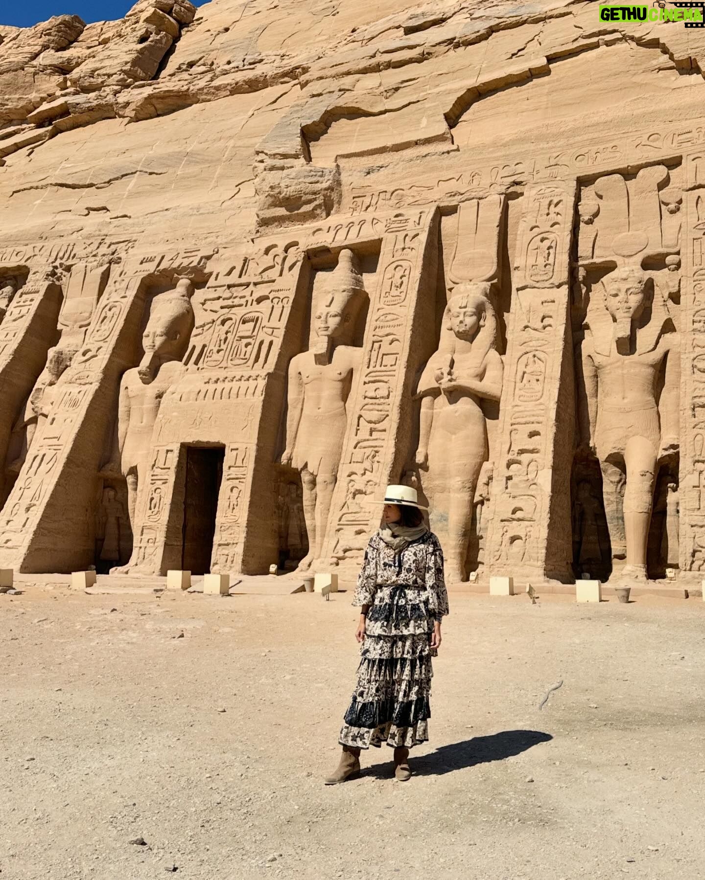Rosanna Zanetti Instagram - Say yes to new adventures… #abusimbeltemple #egipto