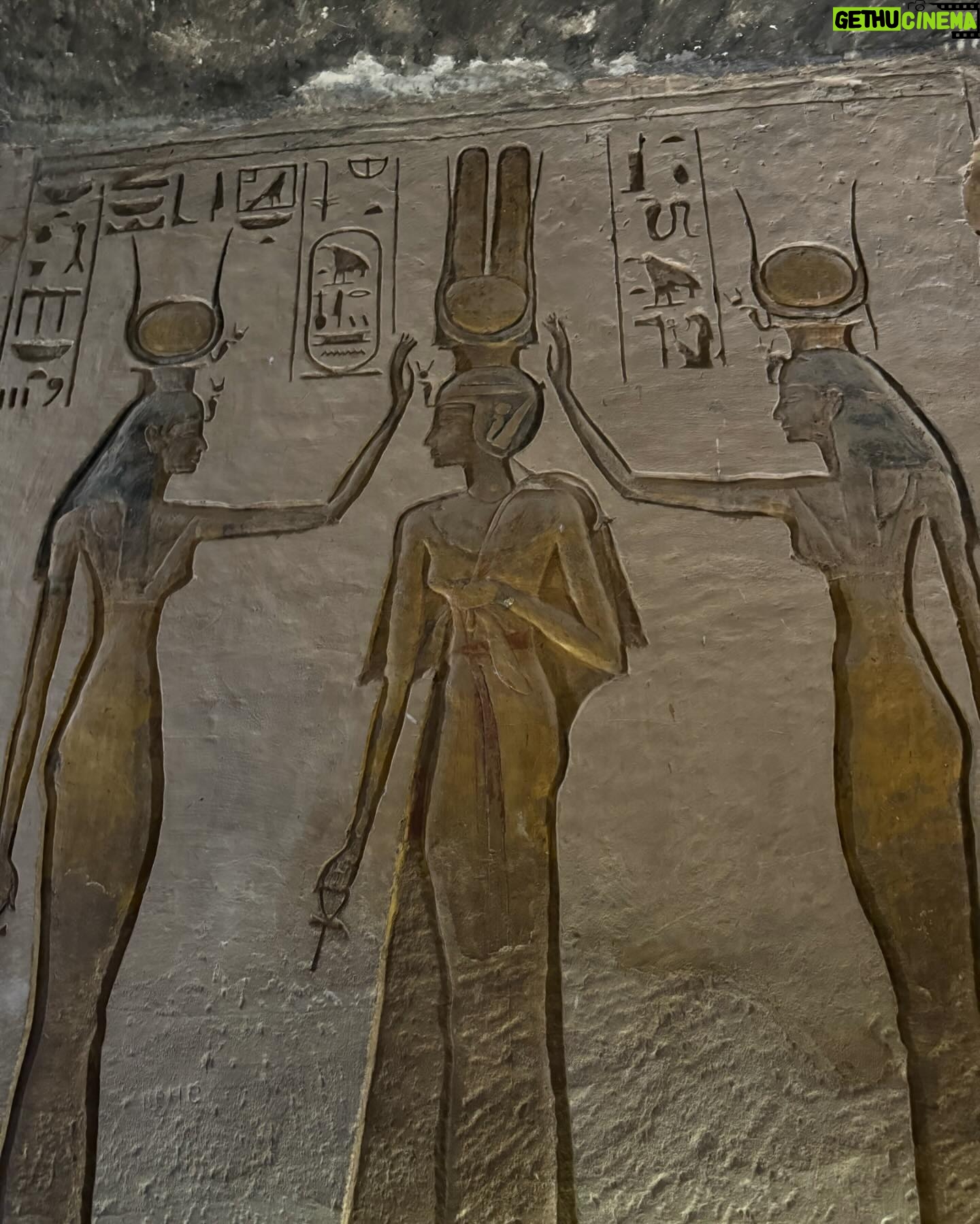 Rosanna Zanetti Instagram - Say yes to new adventures… #abusimbeltemple #egipto