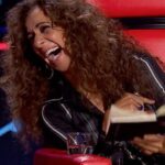 Rosario Flores Instagram - No nos merecemos a @rosarioficial. ❤️🙏 ¡Qué ganas de volver a sentir esos abrazos calentitos en #LaVozKids! MUY PRONTO. ⏳✌️