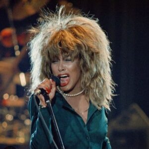 Rosario Flores Instagram - Se nos ha ido @tinaturner Dios mío que pedazo de artista!! Que fuerza, que energia....Brillará en el cielo como una estrella enorme!! Te llevaremos siempre dentro Tina #tinaturner