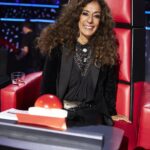 Rosario Flores Instagram - Hoy comienzan las batallas en @lavozkids #lavozkidsbatallas @chambao_oficial