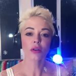 Rose McGowan Instagram - Dropping thought bombs and sharing love