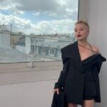 Rose McGowan Instagram - One of my fave collabs ever ✨🗡️ @nylonfrance Journalist: @elisabetatudor Photographer: @helenetchen Stylist: @nicolasdureau Videographer: @brynneweaver Hair & Makeup Artist: @rika_bitton w/ products from @VIOLETTE_FR Line Producer: @helenkimamiri Photo Assistants: @Quentin__far & @juliagrandperretmotin Styling Assistant: @theosauss Production Coordinator: @freasonn