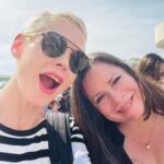 Rose McGowan Instagram - I really love my Charmed co-star Holly Marie Combs. This human means a lot to me. Blessed be forever! #Charmed