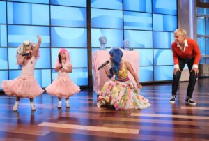 Rosie McClelland Instagram - It’s been an amazing 11 year journey, thank you to @theellenshow @nickiminaj & @therealsophiagrace so excited for the next 11 years! 💗💗 #sophiagraceandrosie #sophiagrace #rosie #ellen #nickiminaj #superbass