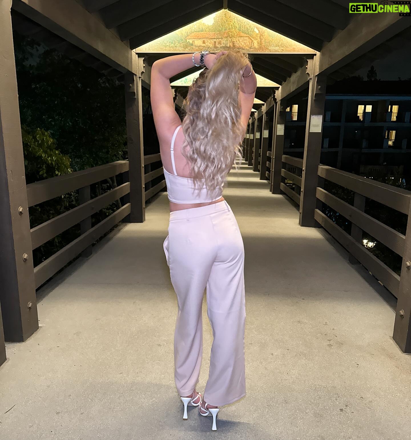 Rosie McClelland Instagram - Sweet n simple 💕