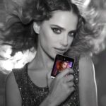 Rotem Sela Instagram - Flip into my disco mode 🪩🕺 @samsungisrael בשיתוף #galaxyzflip5 #jointheflipside #teamgalaxy
