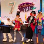 Roxana Castellanos Instagram - Muchachada :La Deyanira está de fiesta !! Cuéntamelo ya al Fin cumple 7 años y les hemos preparado un programa especial !!! Así que dejen de andar de metiches y váyanse a @canalestrellas en punto de las 1030 am arrancamos este sábado de puro agradecimiento , risas y diversión !! Y tendremos Los TUVASOS edición especial de aniversario !! Gracias a ustedes por hacernos el programa consentido de los sábados por la mañna !!! Feliz día Muchachada !!!!! @deyanirarubiofficial 📸 @ncanun