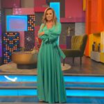 Roxana Castellanos Instagram – Actitud de miércoles… ¿Cuántos corazones 💚 para @larox07 ? 😱😍💚 @canalestrellas @cuentameloyaof