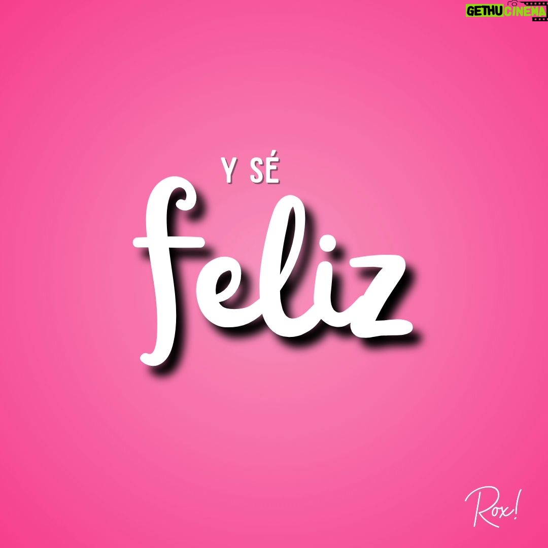 Roxana Castellanos Instagram - La vida es muy corta... sonríe, ignora y sé feliz 💫